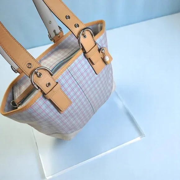 Vintage COACH Soho pastel blue plaid tote with vachetta leather & wristlet - Picture 6 of 15